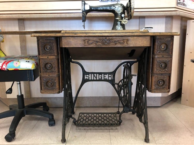 Antique Sewing Machine Table Value