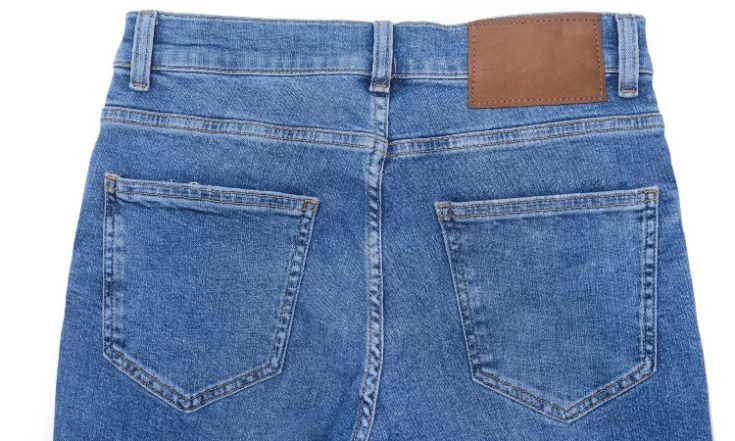 How Much Do Jeans Weigh? [Complete Guide]
