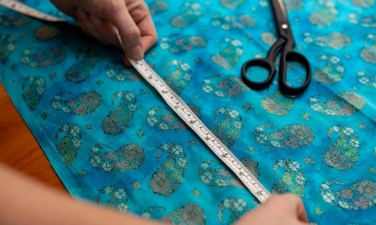 How To Measure Fabric for a Skirt