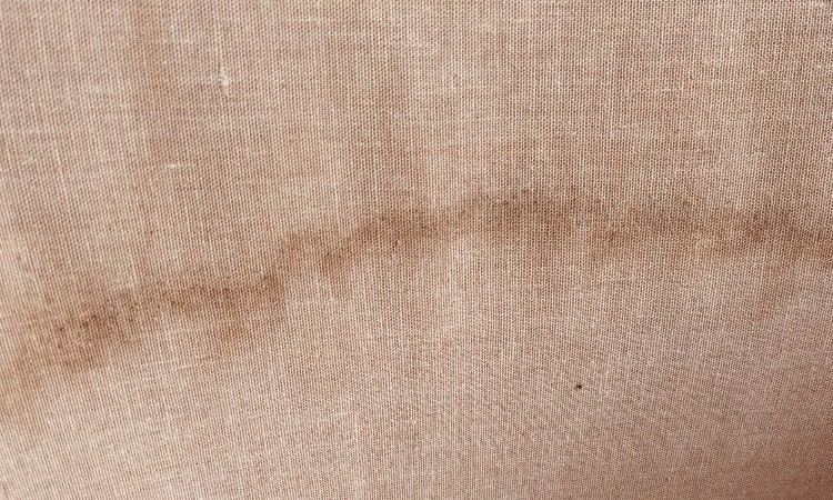 How to Remove Water Stain from Fabric 