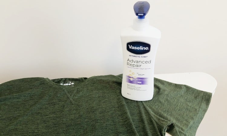 How to Get Vaseline Out of Clothes