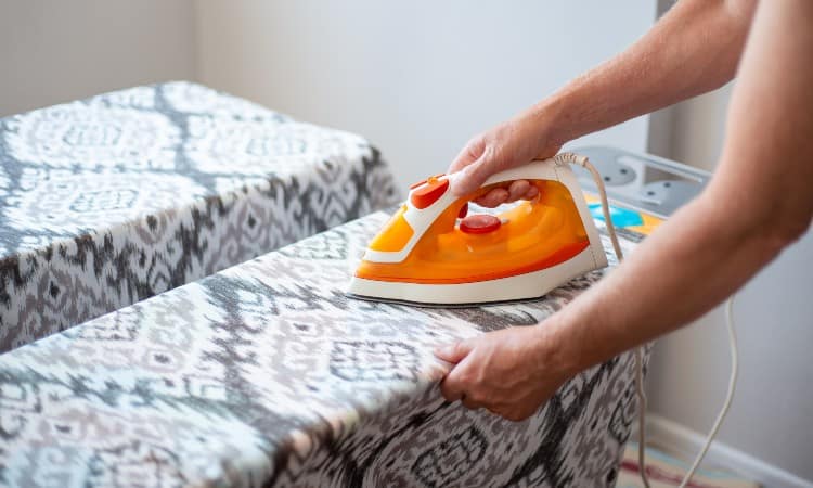 How to Iron Linen