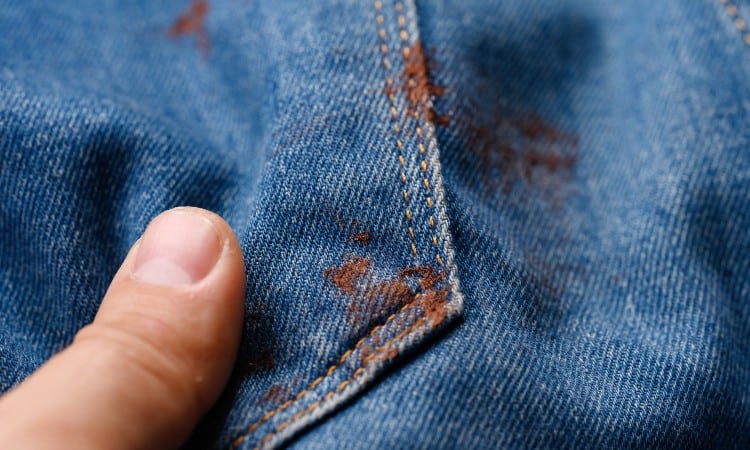 How to Remove Rust Stains From Clothes