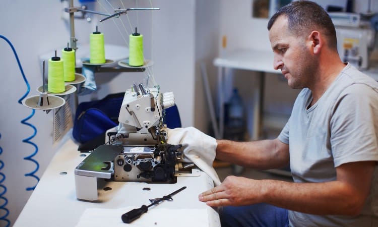 How to repair a sewing machine