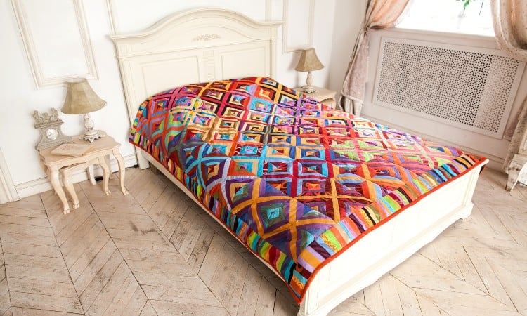 What Are The Dimensions Of A Queen Size Quilt